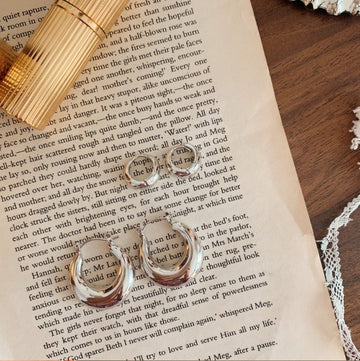 Amant Chubby Earrings - BTS RM 着用